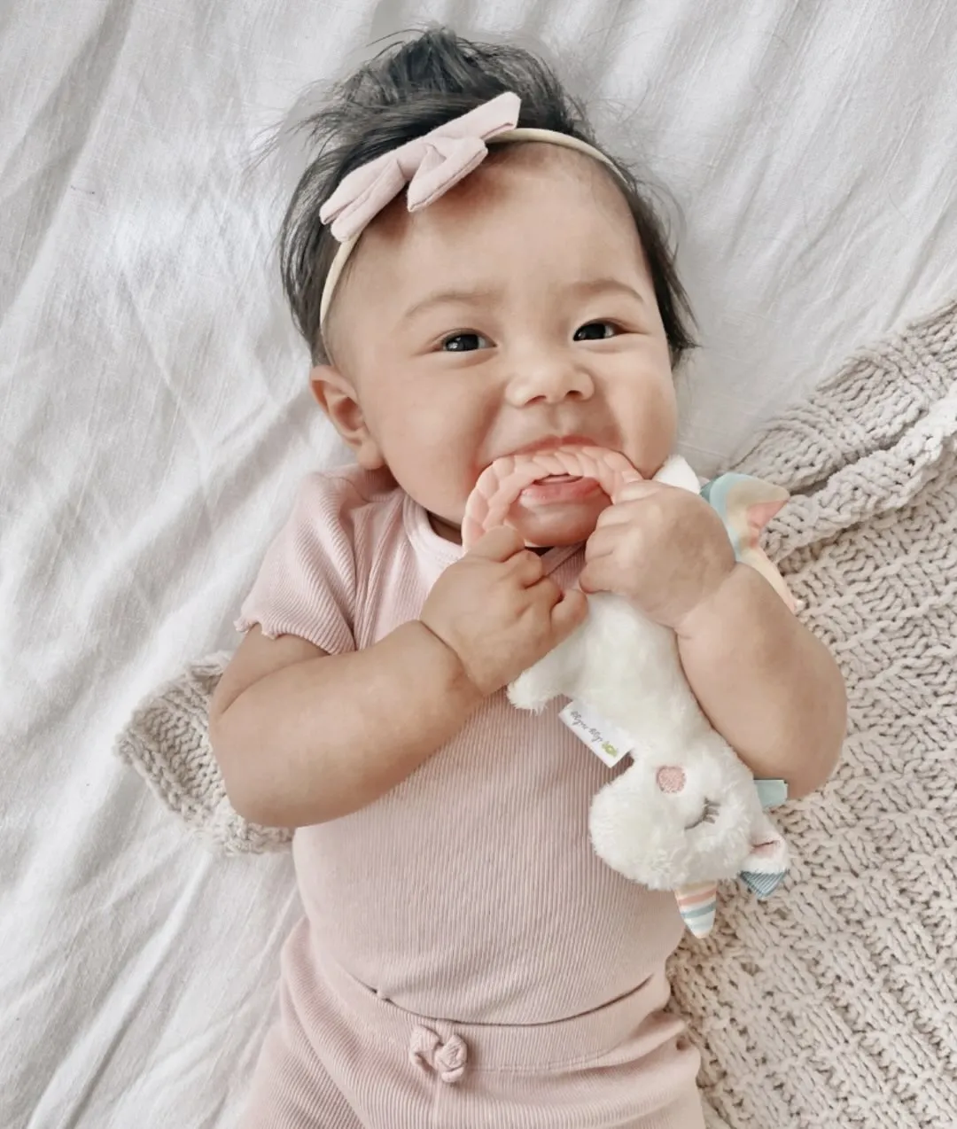 Itzy Ritzy - Rattle Pal (Unicorn)