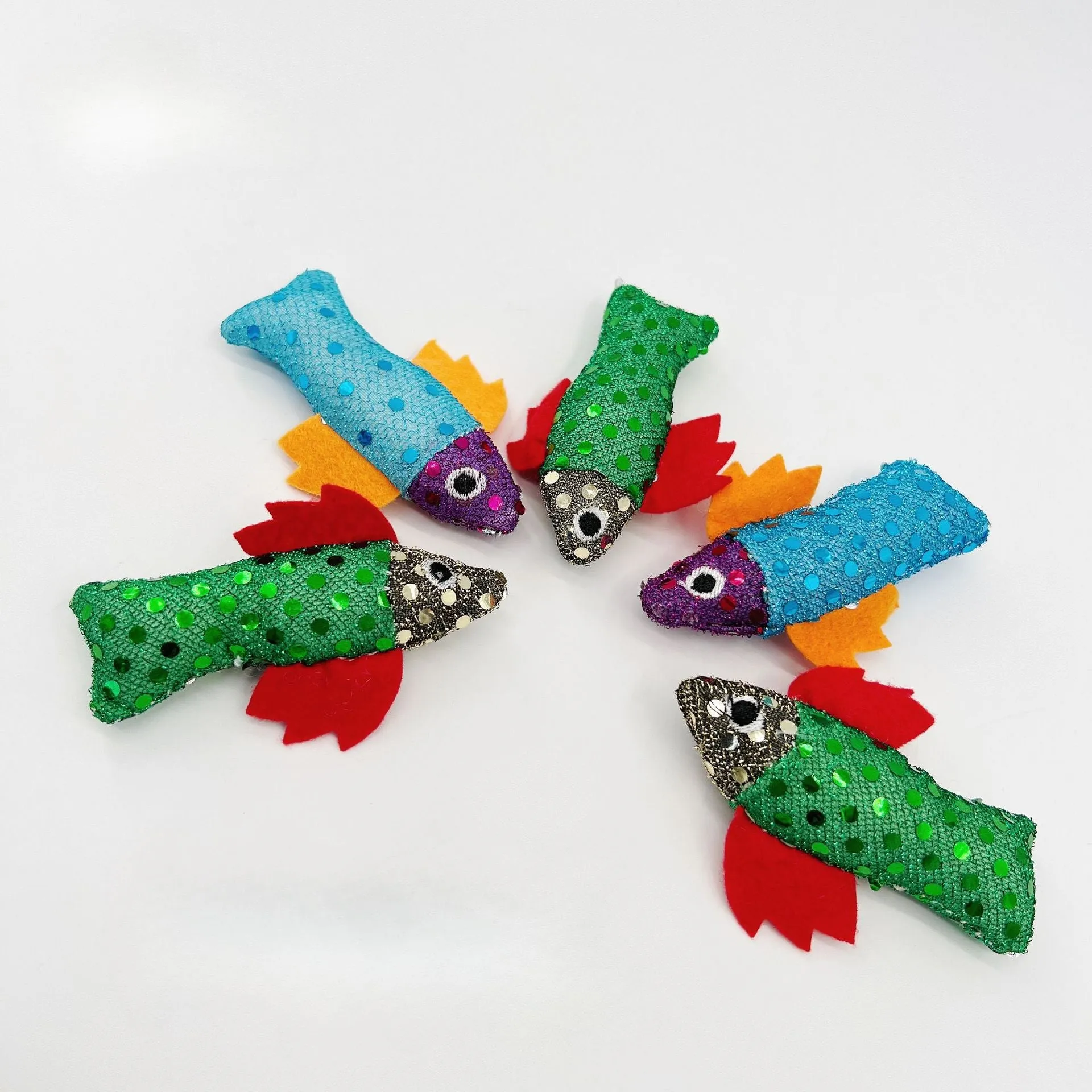 Moo - Fish Shape Cat Toy